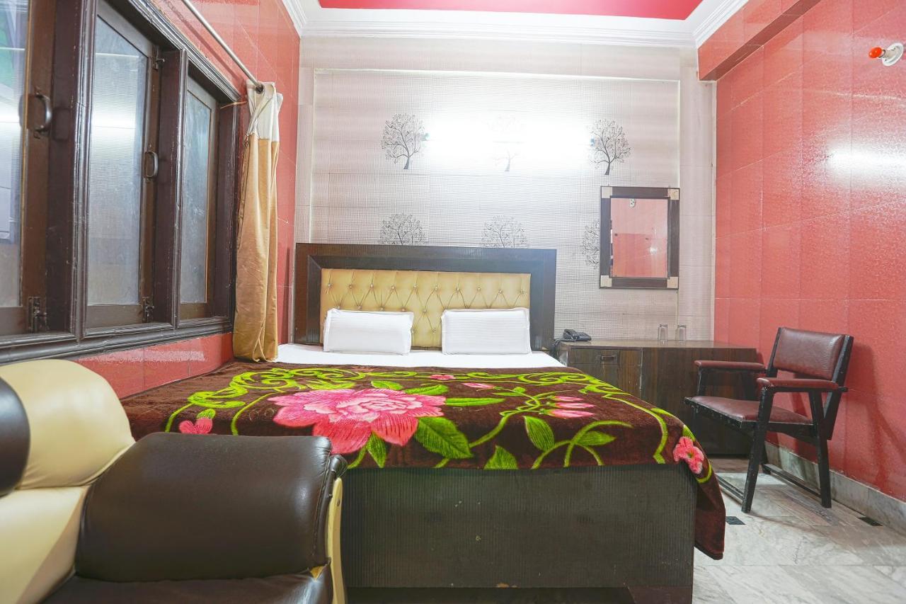 Spot On 43436 Hotel Mannat Spot Moradabad Exterior foto